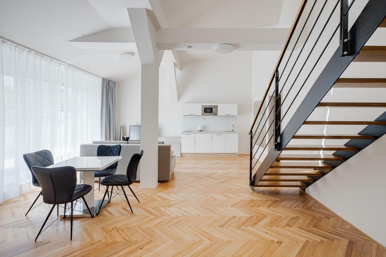 Gold Art Apartments ปราก ภายนอก รูปภาพ